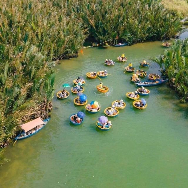 Cam Thanh Coconut Basket Boat Experience from Hoi An/Da Nang - Casting nets and trying your hand at crab catching