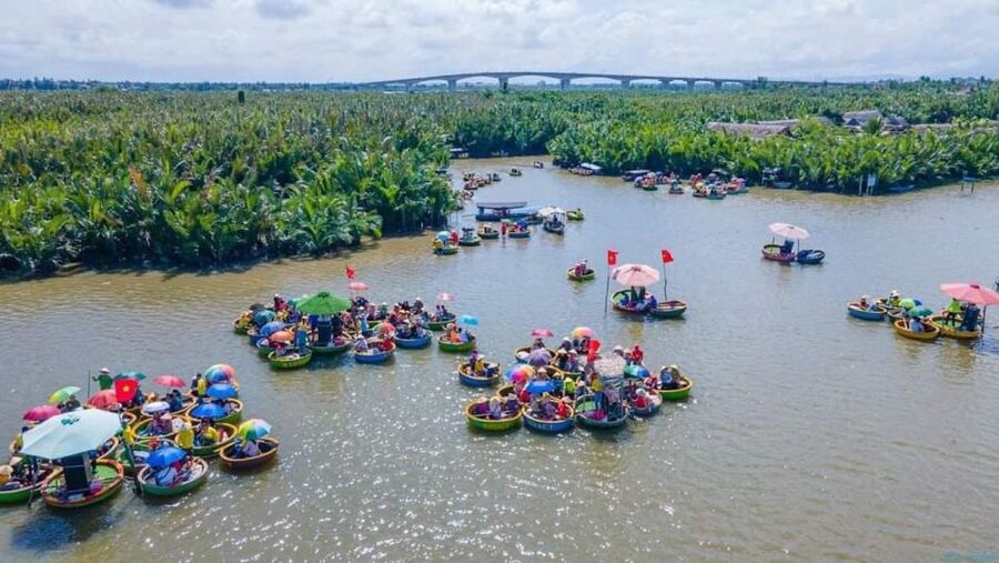 Cam Thanh Coconut Basket Boat Experience from Hoi An/Da Nang - The basket boat race and spinning fun