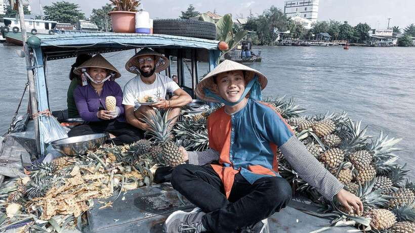 Can Tho: Explore Mekong, Floating Market, Cacao & Local Life - Guides are a major part of the value