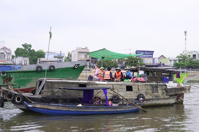 Can Tho Floating Market and Fruit Garden Tour - The traditional noodle factory connection
