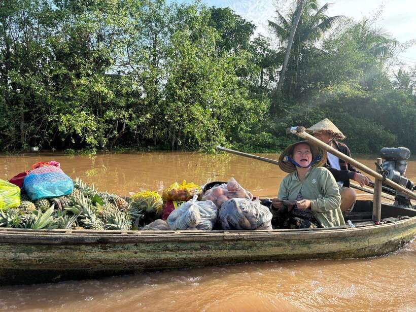 Can Tho: Floating Market, Canal, Cacao Farm & Mekong' Life - Water coconut canals and the quieter river