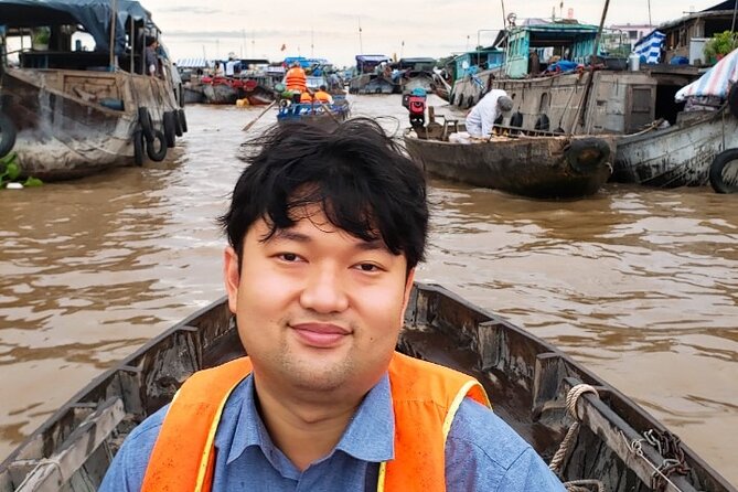 Can Tho: Floating Market & Mekong's Legacy( About 6 Pax) - Into the smaller canals