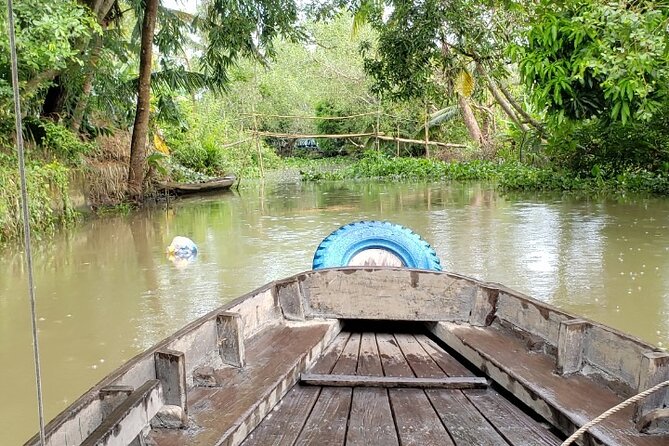 Can Tho: Floating Market & Mekong's Legacy( About 6 Pax) - Meeting a family who lives on the river