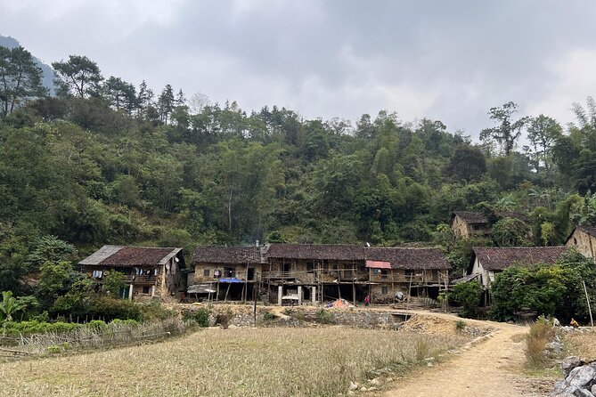 Cao Bang Easy Trekking Tours 2Days/1Night Ban Gioc Waterfall ET1 - Following the Quay Son River on day two
