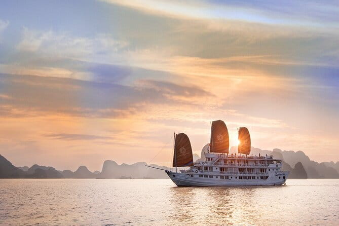 Carnival Cruise: Halong Luxury Cruise Day Trip -Swim, Kayak, Cave - Crew service and food onboard