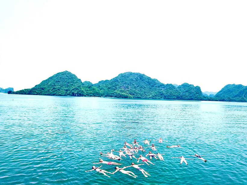 CAT BA :2D1N Lan Ha bay-Ha Long bay with Plankton Excursion - Food, guides, and the small-group feel