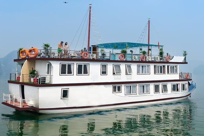 Cat Ba Cruise 2 Days 1 Night - Staying aboard: cabins, upgrades, and comfort