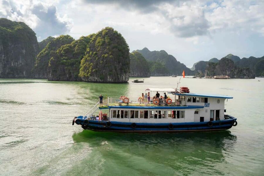 Cat Ba/Ha Noi: Lan Ha and Monkey Island Full Day Boat Trip - Lan Ha Bay from Beo Port