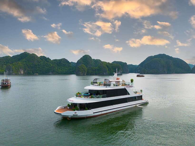 Cat Ba Island: Lan Ha Bay Full-Day with Luxury Cruise - Leaving Cat Ba for Cai Beo Floating Village