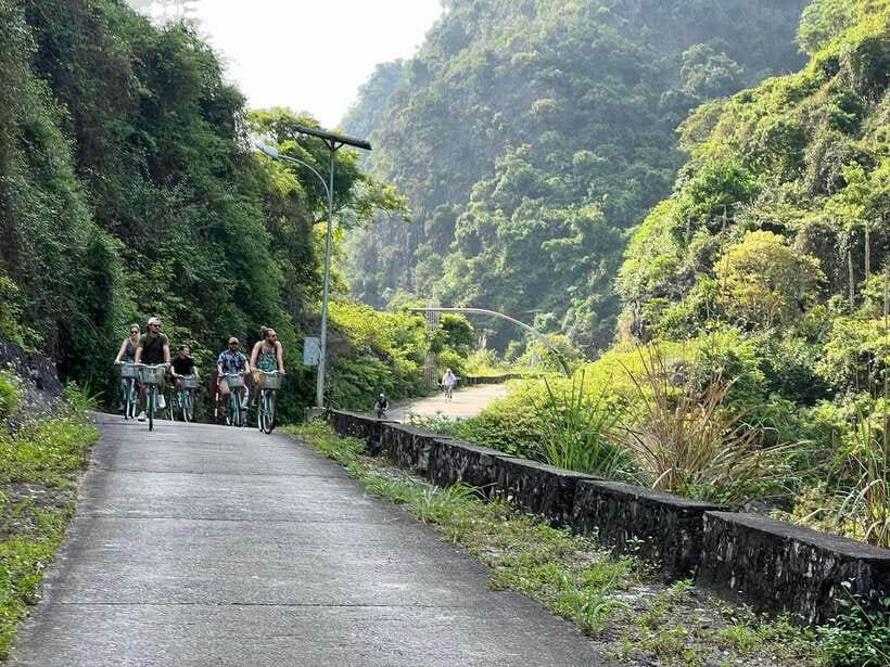 Cat Ba: Lan Ha, HaLong bay full day- biking, kayaking, lunch - Swimming At Ba Trai Dao
