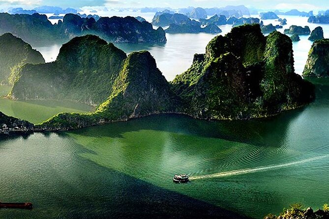 Catherine Cruise 2 Days/1 Night with 6 Star Cruise - The staff make the polished service feel personal