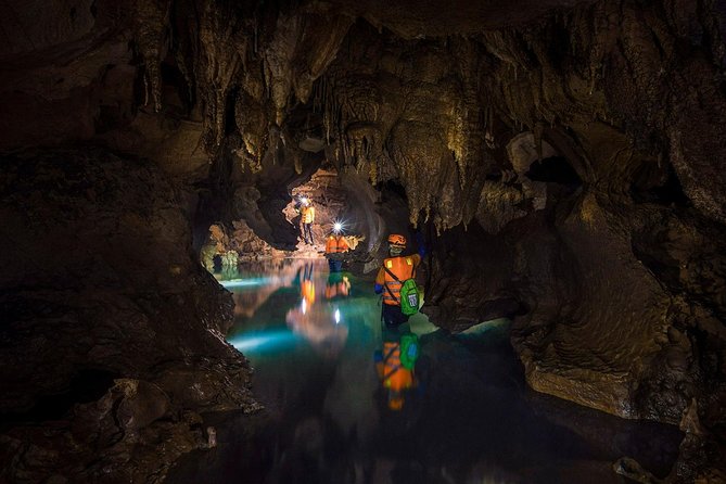 Cha Loi Cave 1 day like Tazan in the Jungle - The main Cha Loi route: crawling, climbing, and swimming