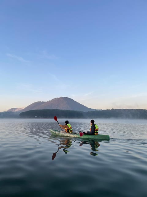 Da Lat: Tuyen Lam Lake Kayak or SUP Tour - Three hours on the lake: what actually happens