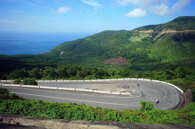 Da Nang Airport Arrival Private Transfer - Communication, delays, and the English question