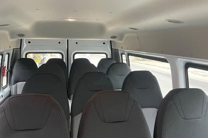 Da Nang Airport to Da Nang hotel by private car or vice versa - A closer look at the service record