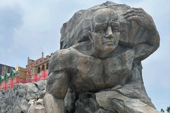 DA NANG Ba Na Hills, Golden Bridge & Cable Cars PRIVATE TOUR - Love Bridge and the final hotel drop-off
