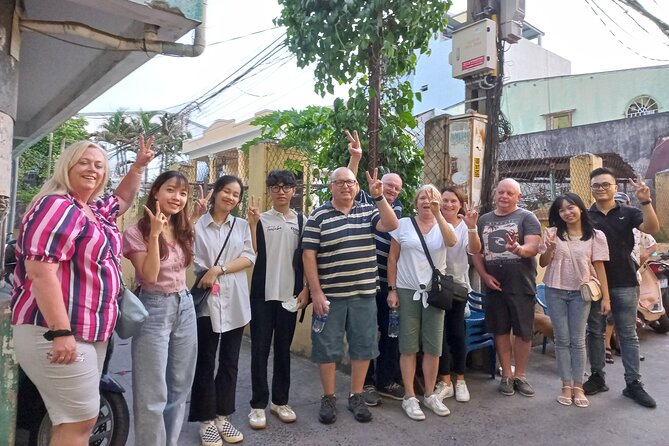 Da Nang By Night: Seafood dinner, night market and cruise trip - Who should book this evening out