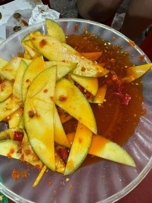 Da Nang City Street Food Private Tour With Local Students - Why this food tour works better than eating alone