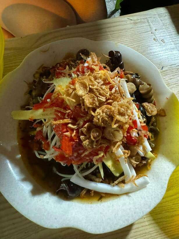 Da Nang City Street Food Private Tour With Local Students - The sweet finish, including the durian question