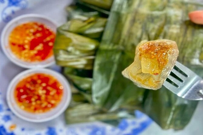 Da Nang Food Tour Motorbike & Sightseeing By Ao Dai Lady Rider - What this Da Nang evening experience is really like