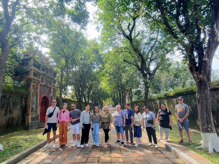 Da Nang/Hoi An: Hue Imperial City via Hai Van Pass & Lunch - Thien Mu Pagoda beside the Perfume River