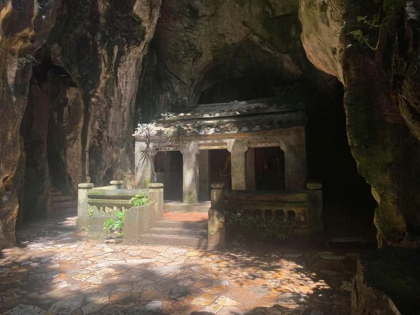 Da Nang/Hoian: Marble Mountain, Am Phu Cave, Monkey Mountain - Non Nuoc Stone Carving Village and a 400-year craft