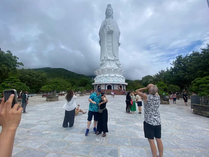 Da Nang/Hoian: Marble Mountain, Am Phu Cave, Monkey Mountain - What the guiding style may be like
