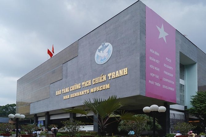 Daily Small Group Tour to Saigon City and Cu Chi Tunnels - What this $50.15 day really gives you