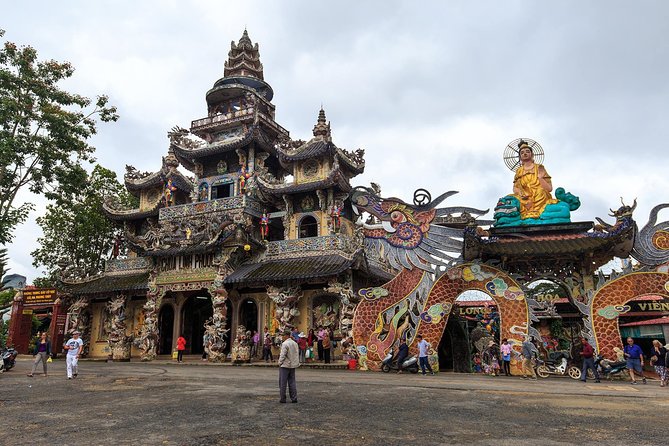 Dalat City Highlights Tour in 1 day - Tuyen Lam Lake gives the day breathing room