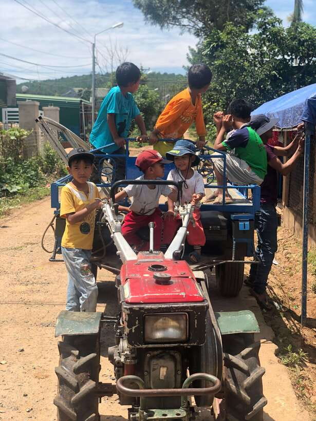 Dalat: Go Kart - Mongo Land - Countryside Small Group - Silk production from thread to finished fabric
