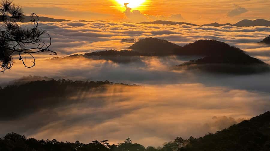 Dalat: Sunrise Trekking and Cloud Hunting experience - Optional SUP or Kayaking After the Climb