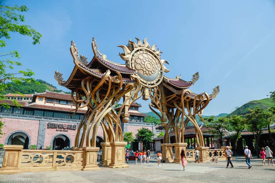 Danang: Golden Bridge by Private Car or Bus w hotel pickup - Private car or shared bus?