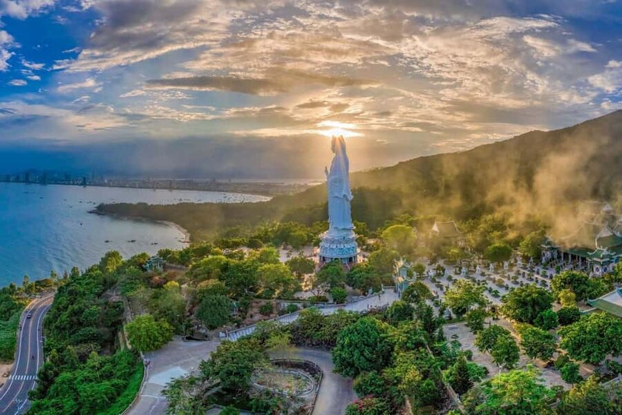 Danang: Hoi An, Marble Mountains or Bay Mau Coconut Forest - What dinner adds, and where it falls short
