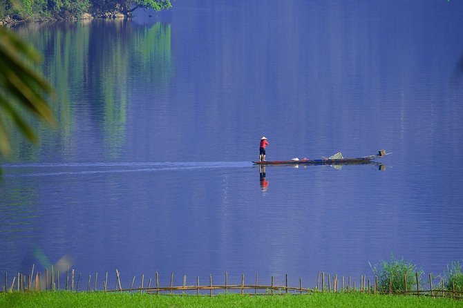Day tours from Hanoi city (PRIVATE TOUR) - Hoa Lu and the first glimpse of old Vietnam