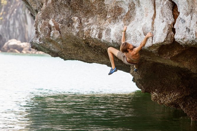 Deep Water Solo - Key Points Before You Book