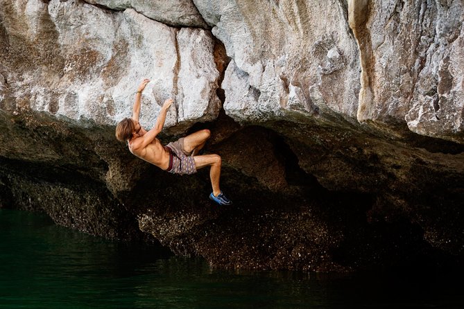 Deep Water Solo - What Deep Water Solo Means in Lan Ha Bay