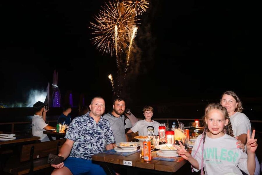 Dinner with Symphony Show And Firework Of Kiss Of The Sea - The Kiss of the Sea finale and fireworks
