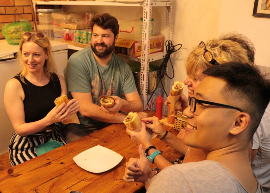 Discover Hanoi's Street Food by Night & Mini Class Coffee - Green papaya salad and the first taste of Hanoi