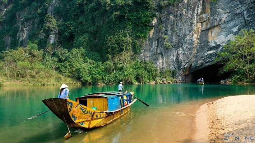 Dong Hoi/Phong Nha: Paradise Cave - Phong Nha Cave Tour - Local lunch with vegetarian choices