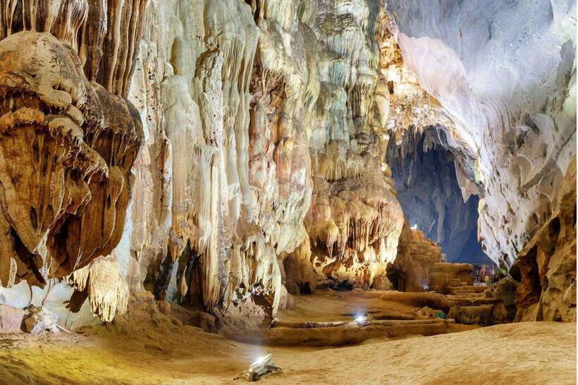 Dong Hoi/Phong Nha: Paradise Cave - Phong Nha Cave Tour - The guide can make or break the day