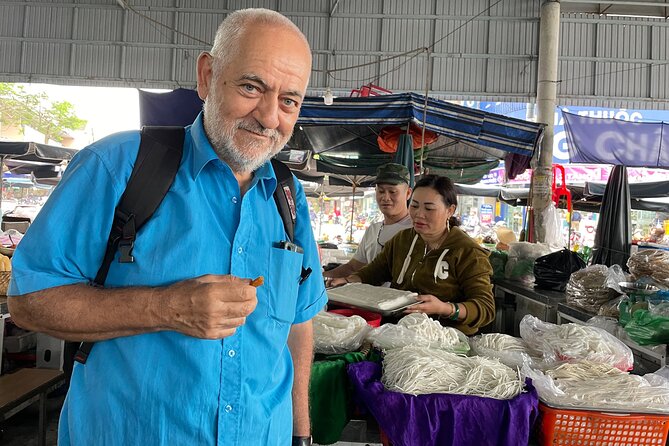 Dong Hoi Sightseeing and Street Food Bike Tour - Chợ Hải Sản Đồng Hới: the best look at coastal daily life