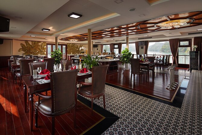 Dora Cruise - Luxury 5 Star Cruise in Halong Bay & Lan Ha Bay (2D1N) - Lan Ha Bay, swimming, and the Ba Trai Dao area