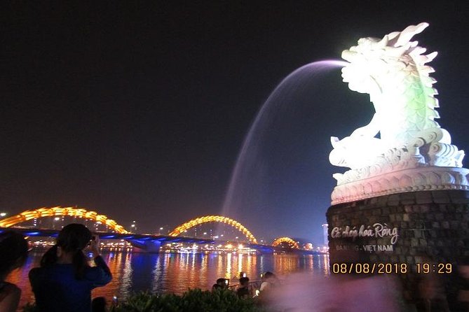 Dragon Cruise by Romantic Yatch: Tasty Beer/Flower/Cake & Dance - The Han River ride and its bridge views