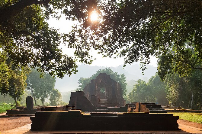 Early Morning My Son Sanctuary Trip w. Champa Food & Coffee - Weather, clothing, and small practical tips