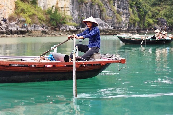 Excursion to Ha Long Bay with Titop Island and kayaking in Luon Cave - Titop Island and the choice between beach and viewpoint