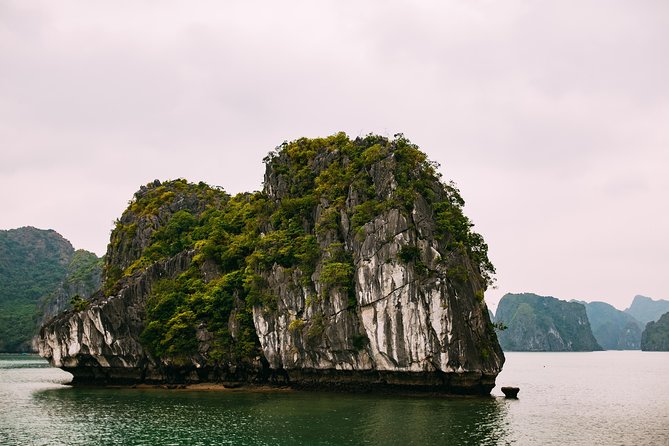 Excursion to Ha Long Bay with Titop Island and kayaking in Luon Cave - Guide quality and the human side of the trip
