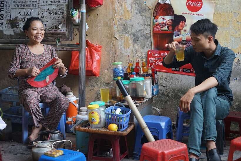 Explore Hanoi Old City By Cycling Tour With Small Groups - Hanoi Citadel and the Old Railway
