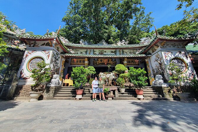 Explore Hoi An and Da Nang by private tour with local guide - Mot herbal tea and local food choices