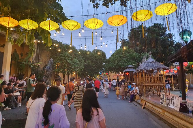 Explore Hoi An and Da Nang by private tour with local guide - Con Market and the art of bargaining