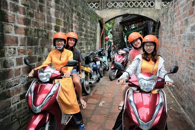 Flavors of Hanoi A Jeep Tour for Food Lovers - Lakes, the Ho Chi Minh Mausoleum, and egg coffee